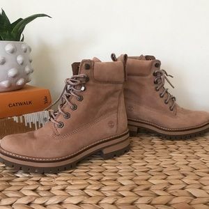 Women’s Timberland Boots - worn once!